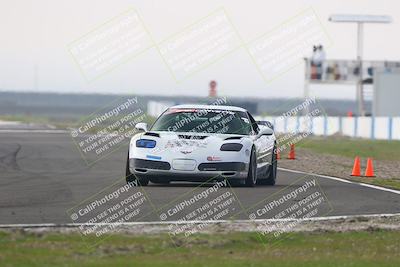 media/Jan-18-2026-CalClub SCCA (Sun) [[8bc6468723]]/Group 5 Race/Turn 1/